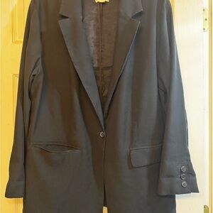 Elegant Black Women's Relaxed Blazer